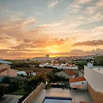 Rex Surf House Ferienhaus Areia Branca